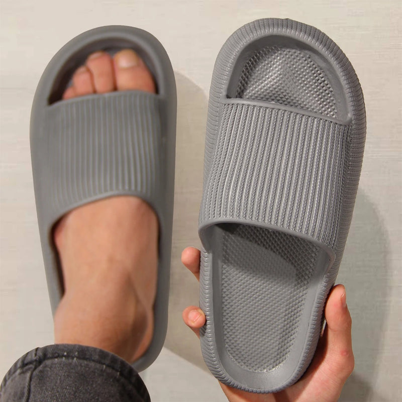 Chinelo Antiderrapante EVA - Conforto e Segurança para Uso Interno e Externo